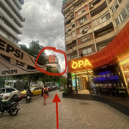 Akuena Center *