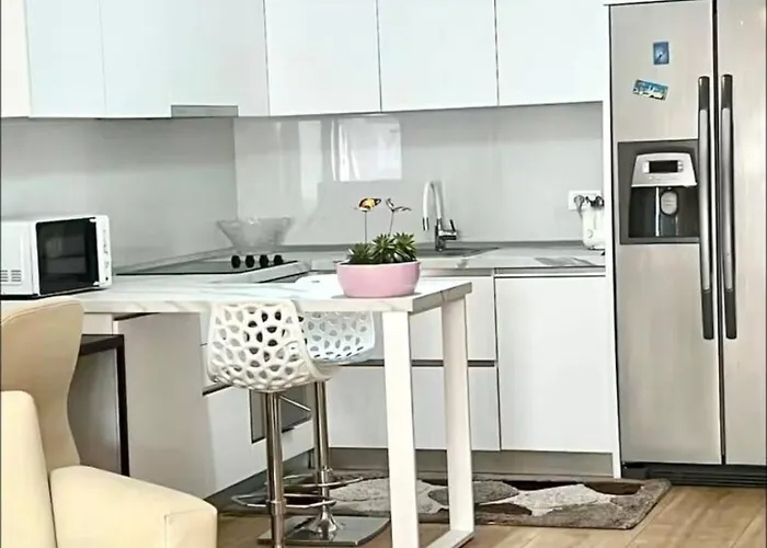 アパート Akuena Center