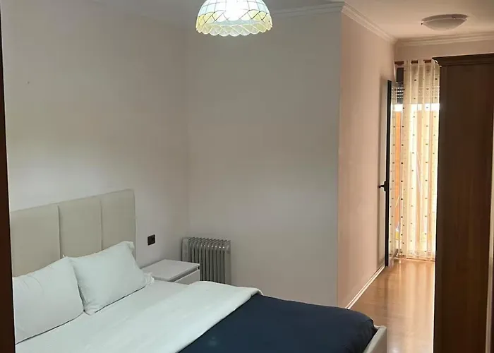 Akuena Center Тирана