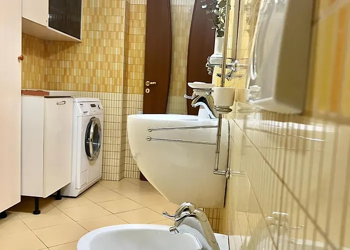 Akuena Center * ティラナ